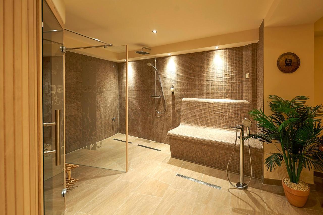 Hotel Belvedere Rostock Bagian luar foto
