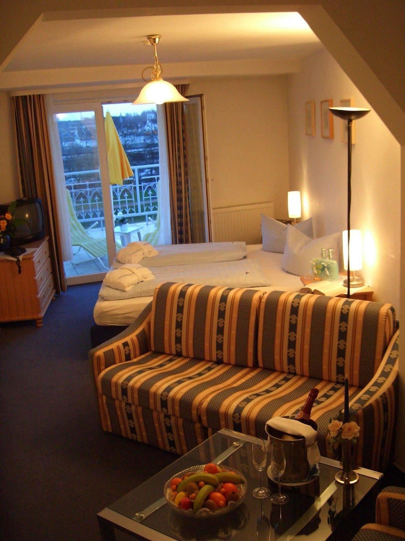 Hotel Belvedere Rostock Bagian luar foto