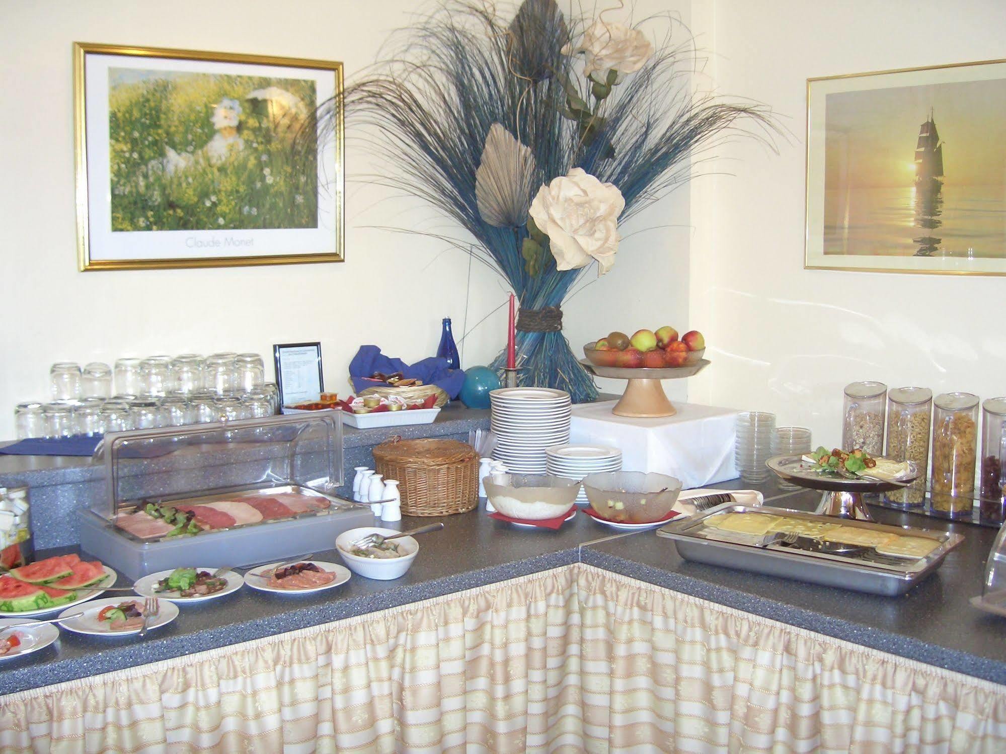 Hotel Belvedere Rostock Bagian luar foto